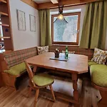 Bad Neunbrunnen Am Waldsee Hotell Maishofen