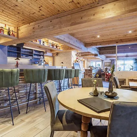 Bad Neunbrunnen Am Waldsee * Maishofen