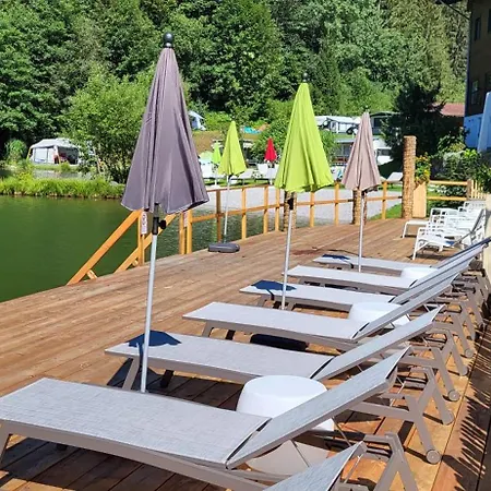 Bad Neunbrunnen Am Waldsee - Non Halal * Maishofen