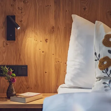 Hotel Bad Neunbrunnen Am Waldsee Maishofen