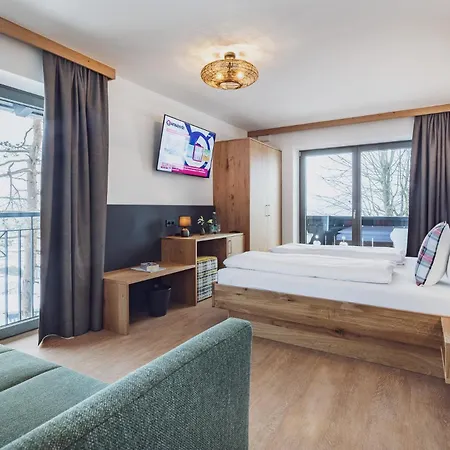Bad Neunbrunnen Am Waldsee - Non Halal Hotel