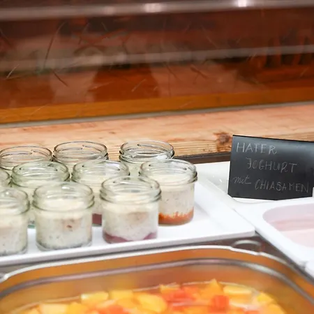 Bad Neunbrunnen Am Waldsee - Non Halal * ميشوفن